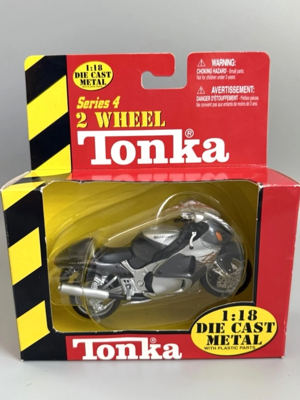 Maisto Suzuki GSX1300R Hayabusa 1:18 Diecast Motorcycle Series 4 NIB Collectible